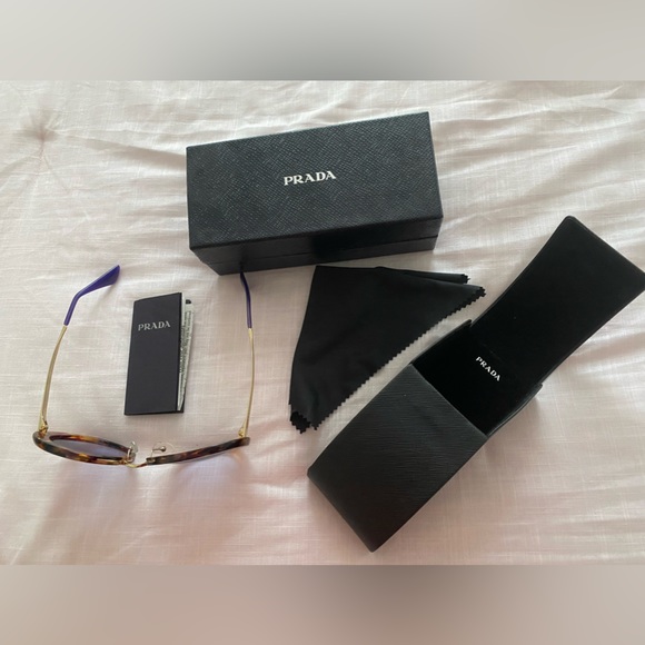 Prada Large Round Tortoiseshell Sunglasses SPR16Q - Picture 6 of 10